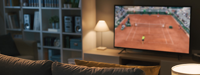 Un téléviseur affichant du tennis
